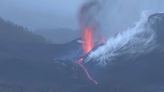 LÃ©ruption du volcan Cumbre Vieja perdure Ã la Palma [upl. by Eidassac]